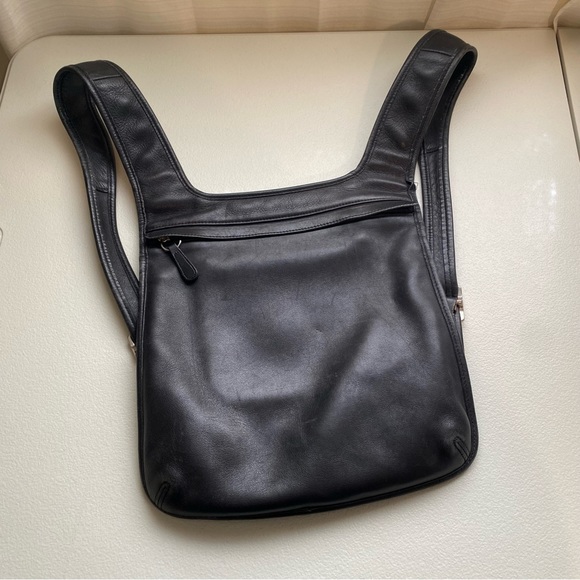 Coach Handbags - Vintage Coach backpack
